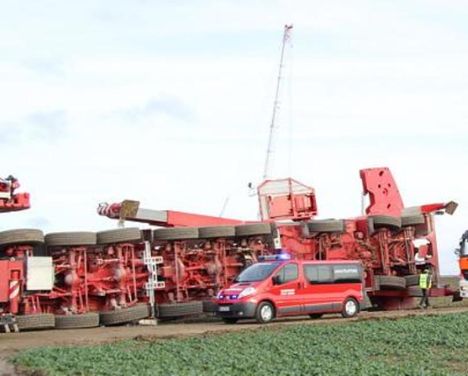 All terrain crane overturned in Germany