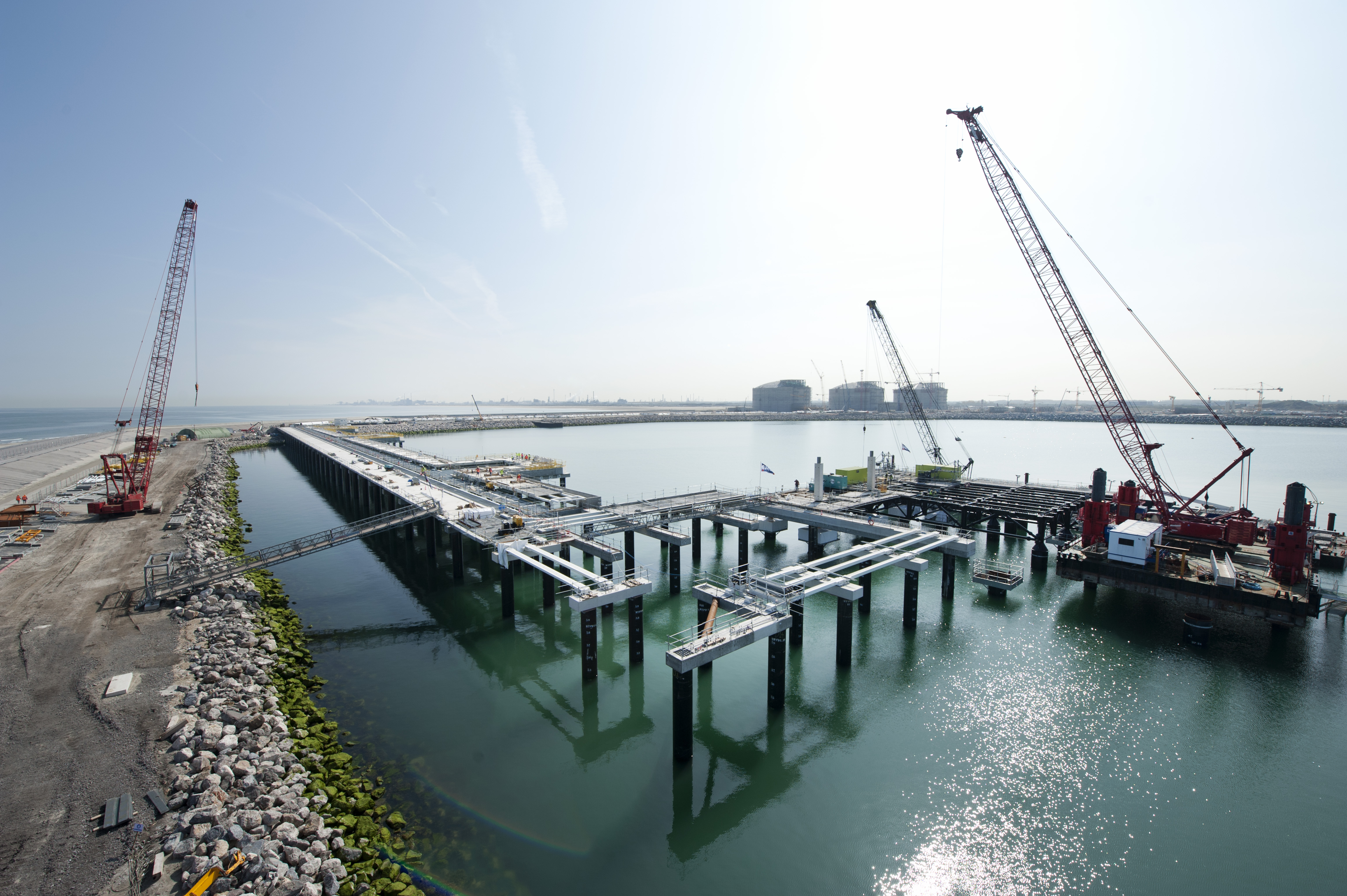 Crawlers assist at Europe’s biggest LNG facility