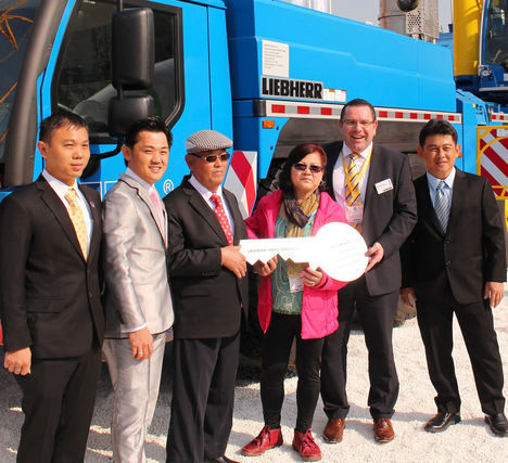 Large Liebherr and JLGs for Singapore