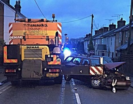 Crane Outrigger catches cars